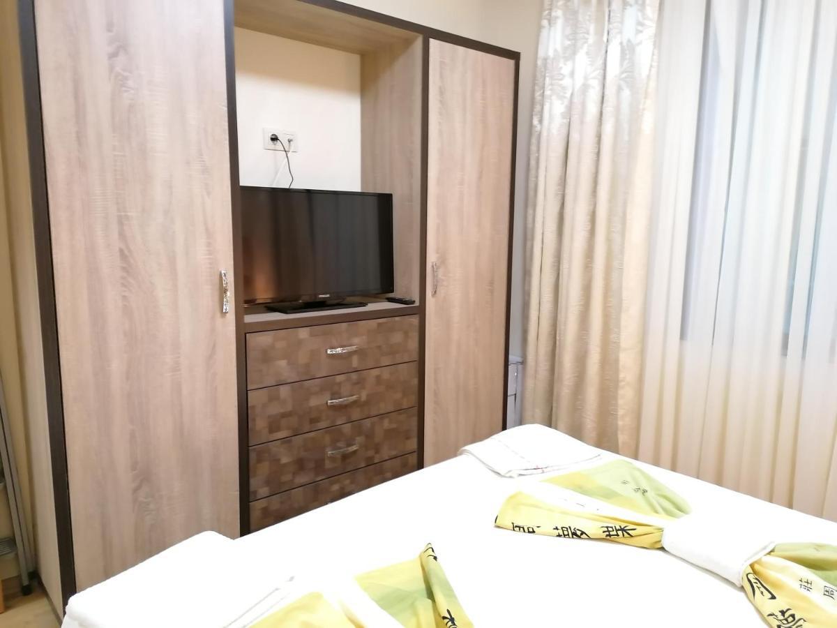 Apartment Tanita Pomorie Bagian luar foto
