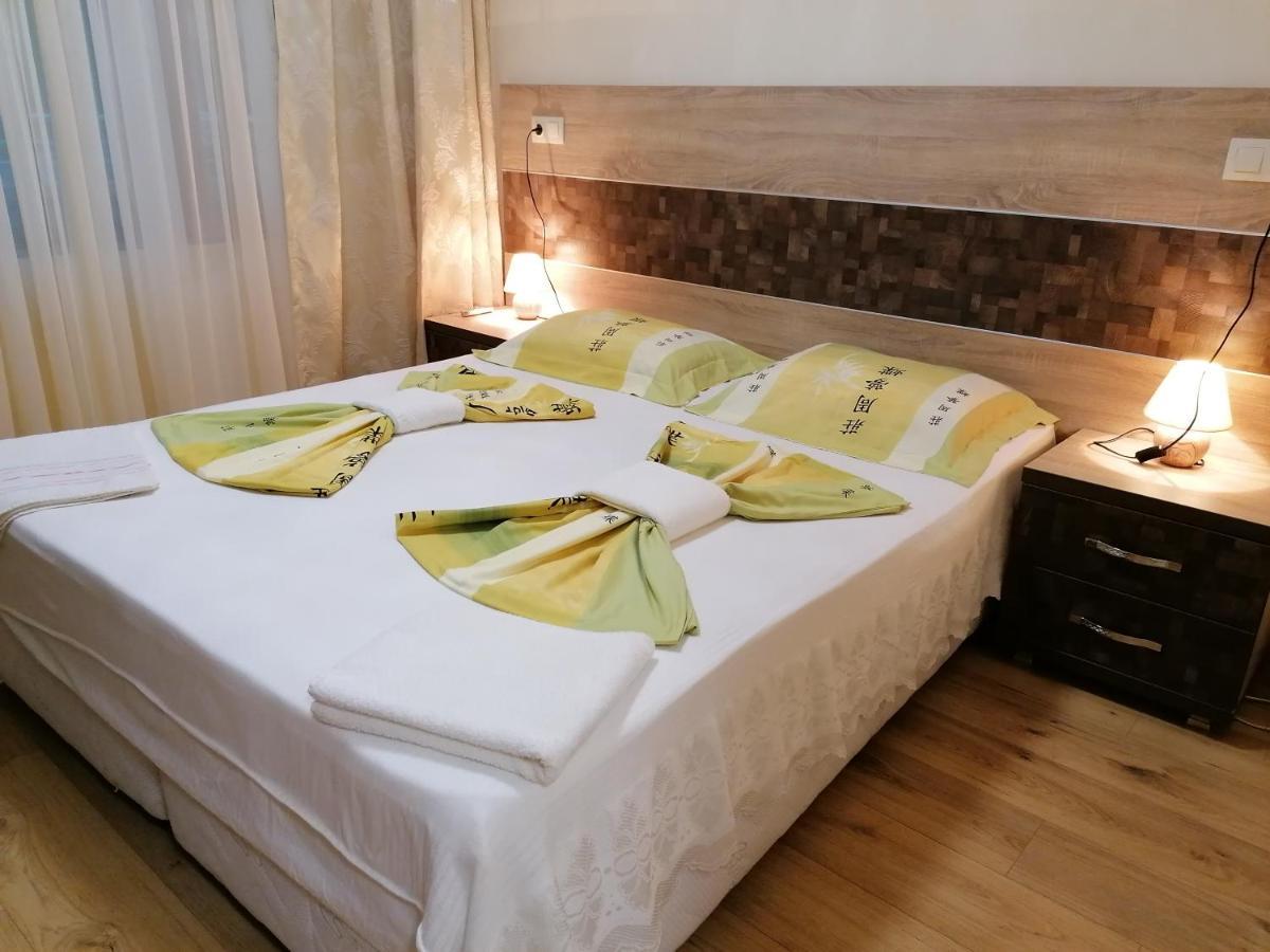 Apartment Tanita Pomorie Bagian luar foto