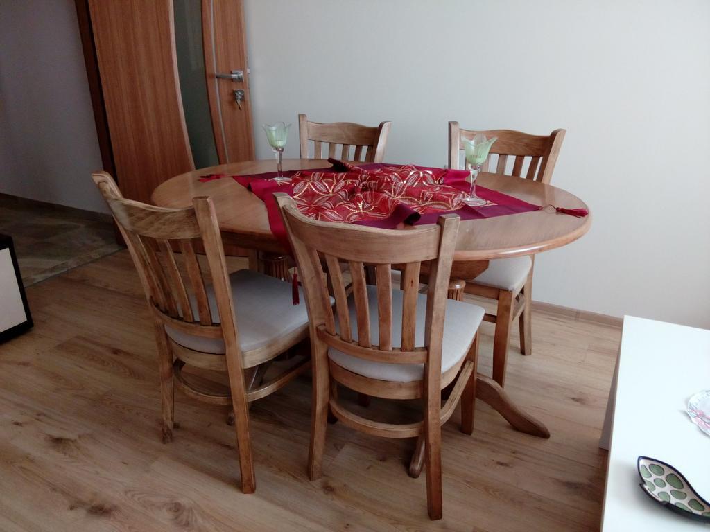 Apartment Tanita Pomorie Bagian luar foto
