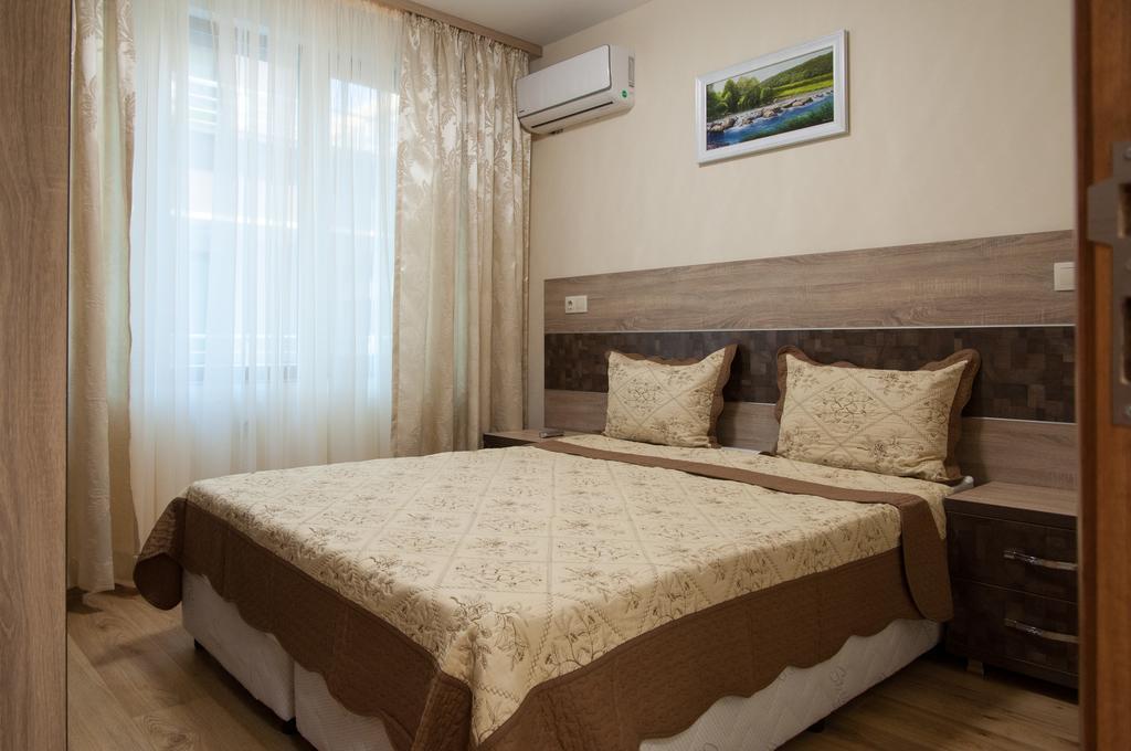 Apartment Tanita Pomorie Bagian luar foto