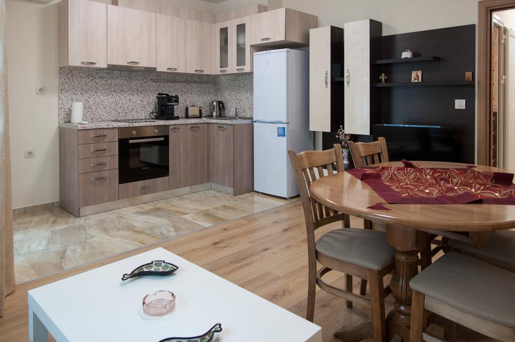 Apartment Tanita Pomorie Bagian luar foto